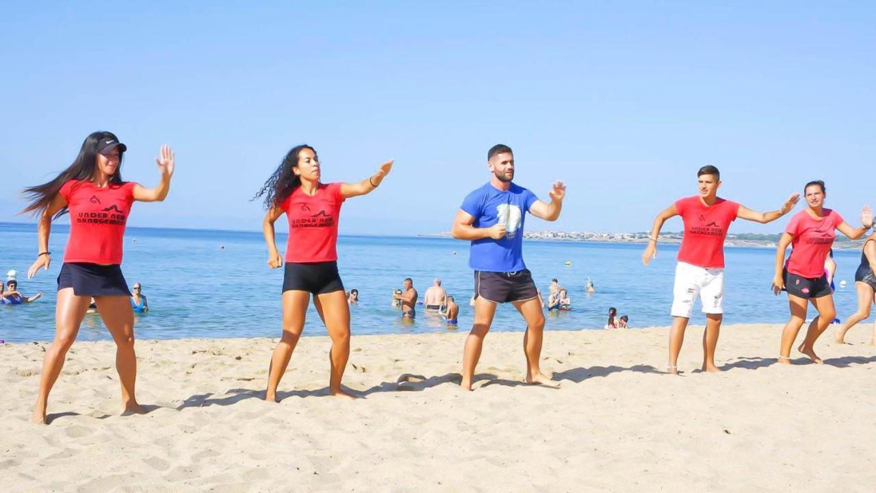 Villaggio Club Baia Dei Gigli Isola Di Capo Rizzuto 外观 照片