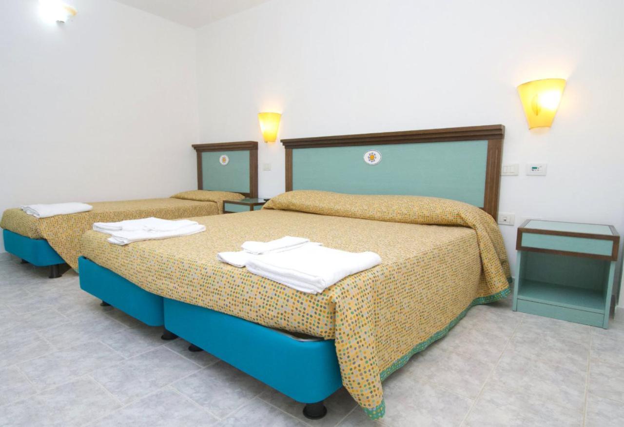 Villaggio Club Baia Dei Gigli Isola Di Capo Rizzuto 外观 照片